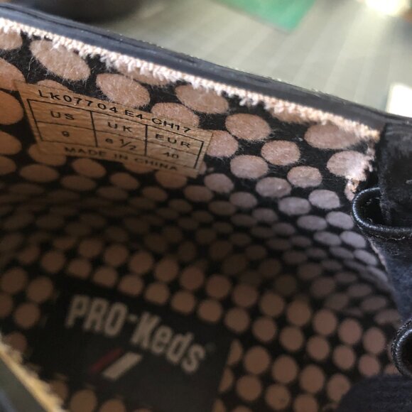 Vintage Pro-Keds in Vinyl - Woman's SZ 9 - Picture 16 of 16